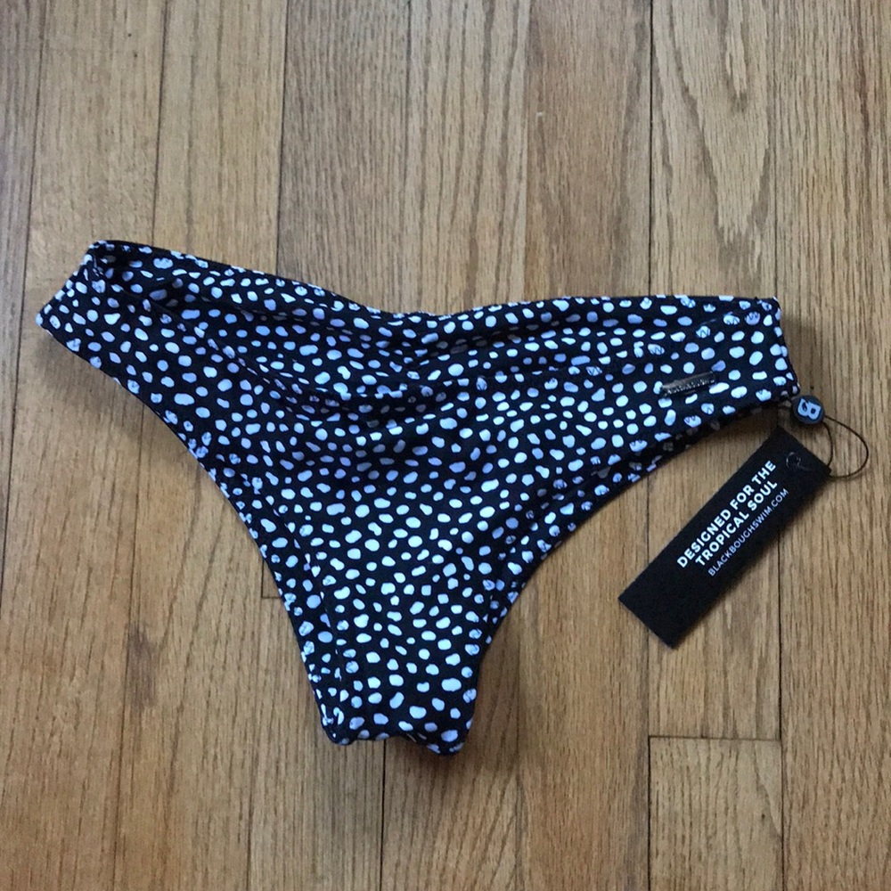 Black Bough Moderate bottoms in black flint